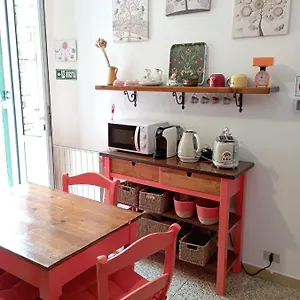 https://ca-du-cardelin-la-tua-casa-nellorto-a-cinque-minuti-dal-mare.hotelitalianriviera.com